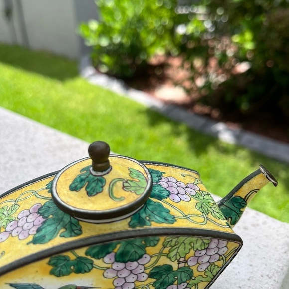 KELVIN CHEN Enamel Mini Copper Handpainted Teapot - Hummingbird & Grape - Picture 9 of 14